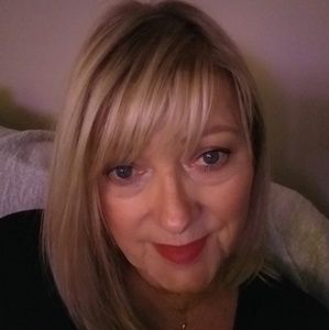 Meet your Posher, Lee